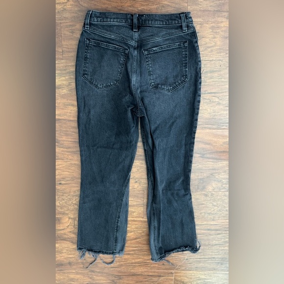 Abercrombie & Fitch The Kick Flare Ultra High
Rise Jeans Cropped Raw Hem Size 6 - Picture 2 of 9